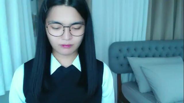 Image 10 of zhaviahale Stream on Chaturbate on 19 days ago