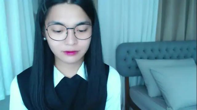 Image 6 of zhaviahale Stream on Chaturbate on 19 days ago