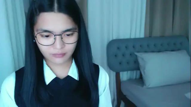 Image 6 of zhaviahale Stream on Chaturbate on 18 days ago