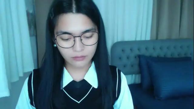 Image 11 of zhaviahale Stream on Chaturbate on 15 days ago