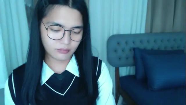 Image 4 of zhaviahale Stream on Chaturbate on 15 days ago