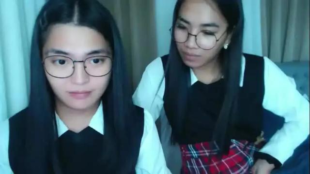 Image 2 of zhaviahale Stream on Chaturbate on 9 days ago