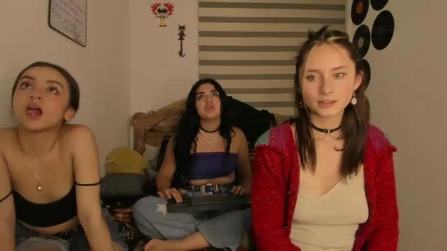 Image 12 of zia_____ Stream on Chaturbate on 12 months ago