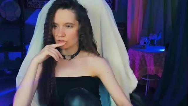 Image 2 of zianichols Stream on Chaturbate on 14 days ago