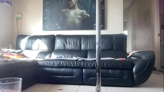 Image 10 of ziggy_rouge Stream on Chaturbate on 2 months ago