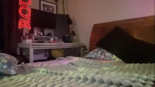 Image 6 of ziggy_rouge Stream on Chaturbate on 1 month ago