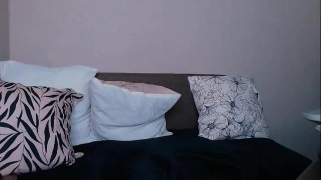 Image 11 of zinacorleone Stream on Chaturbate on 4 days ago