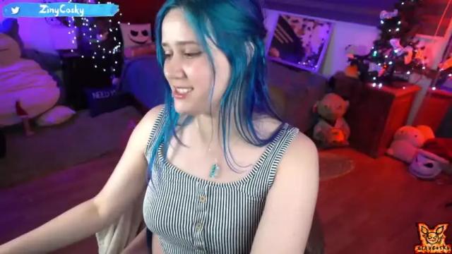 Image 7 of ziny_cosky Stream on Chaturbate on 15 months ago