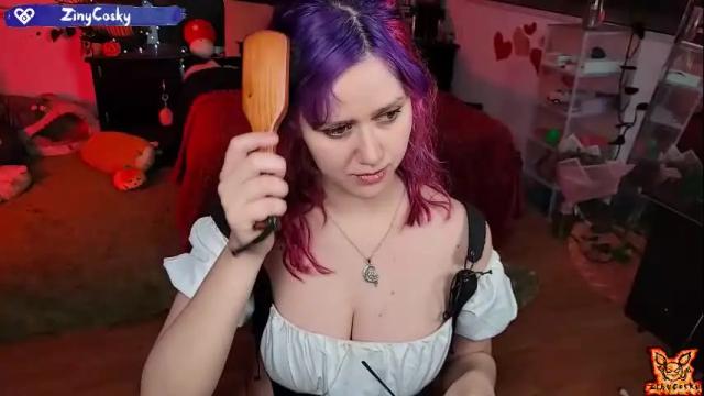 Image 2 of ziny_cosky Stream on Chaturbate on 4 days ago