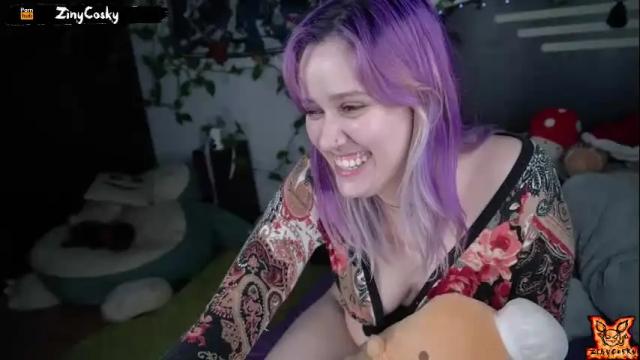 Image 6 of ziny_cosky Stream on Chaturbate on 16 days ago