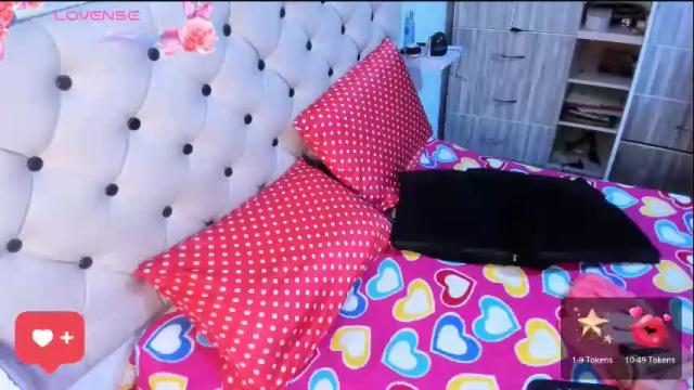 Image 11 of zisary Stream on Chaturbate on 9 days ago