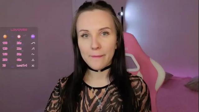 Image 3 of zlata__fox Stream on Chaturbate on 1 month ago
