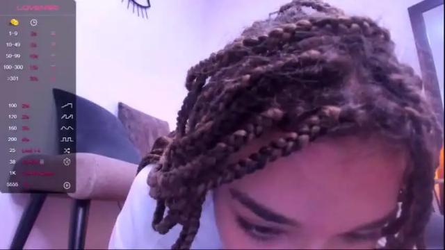 Image 10 of zoe__3 Stream on Chaturbate on 16 months ago