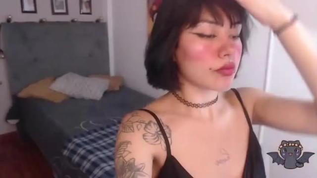 Image 2 of zoe__moon Stream on Chaturbate on 15 months ago