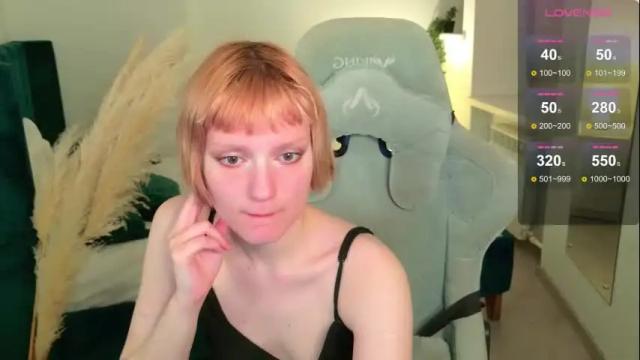 Image 2 of zoe_bang Stream on Chaturbate on 6 months ago