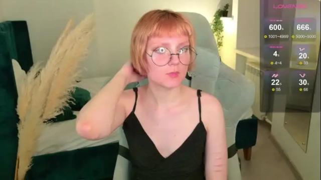 Image 3 of zoe_bang Stream on Chaturbate on 6 months ago