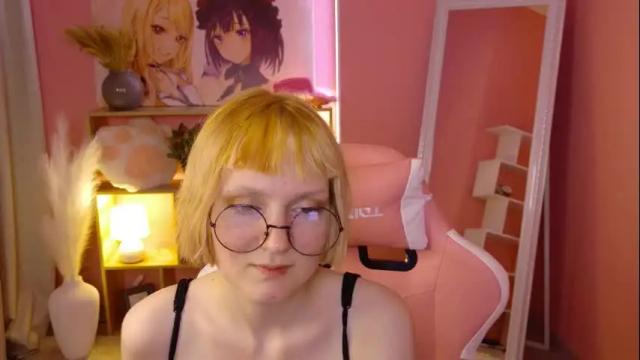 Image 2 of zoe_bang Stream on Chaturbate on 6 months ago