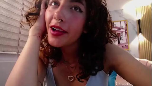 Image 11 of zoe_ch_ Stream on Chaturbate on 3 months ago