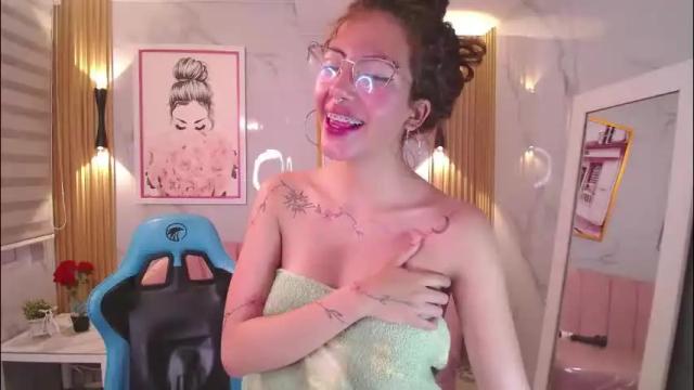 Thumbnail 1, zoe_ch_'s Stream at Chaturbate, 1 month ago