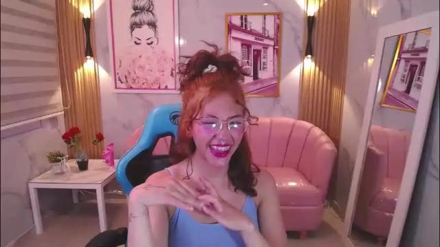 Image 2 of zoe_ch_ Stream on Chaturbate on 1 month ago