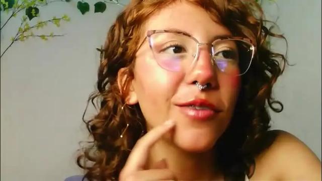 Image 2 of zoe_ch_ Stream on Chaturbate on 1 month ago