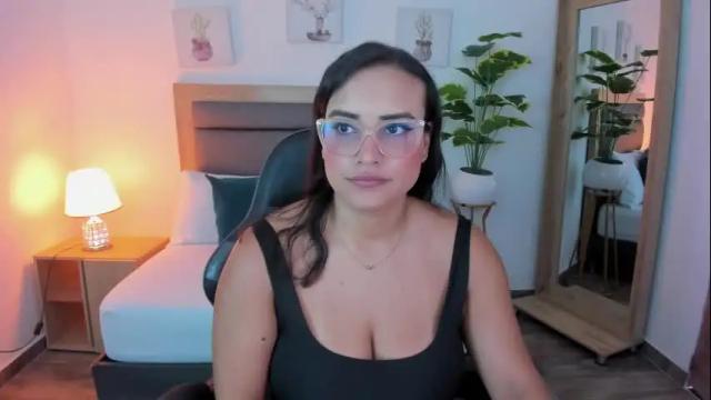 Image 6 of zoe_danae_ Stream on Chaturbate on 2 months ago