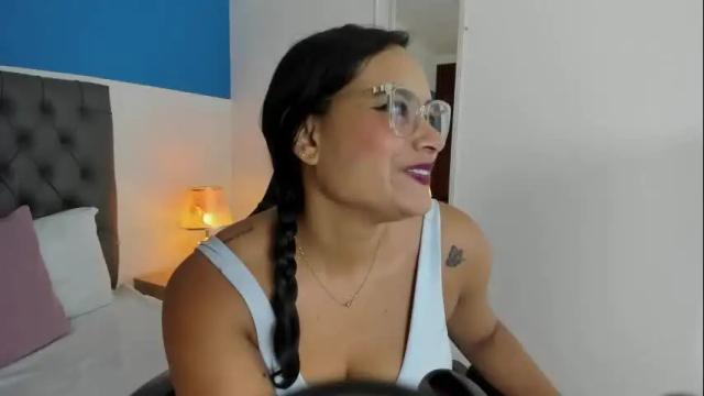 Image 11 of zoe_danae_ Stream on Chaturbate on 1 month ago