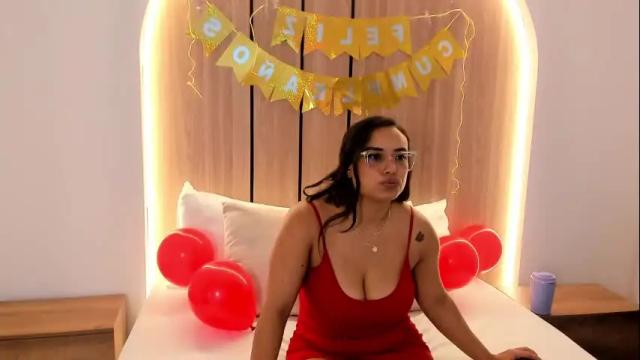 Image 3 of zoe_danae_ Stream on Chaturbate on 2 months ago