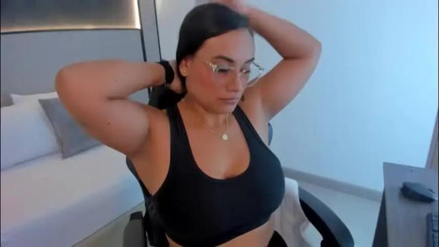 Image 3 of zoe_danae_ Stream on Chaturbate on 1 month ago