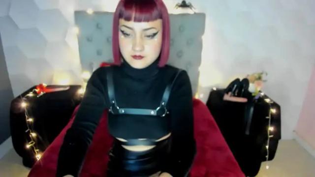 Image 10 of zoe_davis7 Stream on Chaturbate on 18 months ago