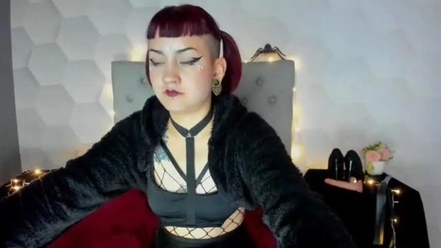 Image 7 of zoe_davis7 Stream on Chaturbate on 18 months ago