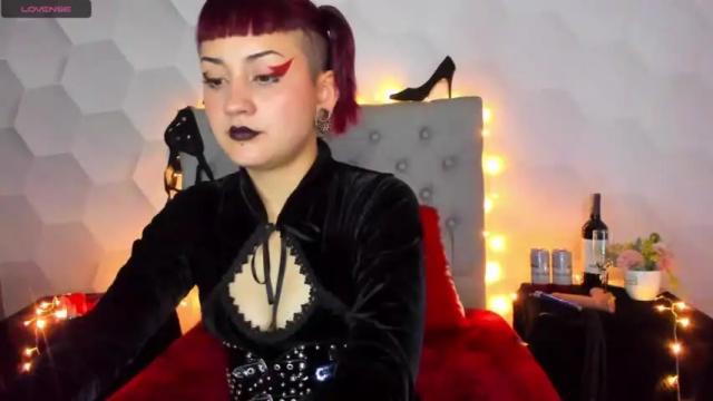 Thumbnail 1, zoe_davis7's Stream at Chaturbate, 17 months ago