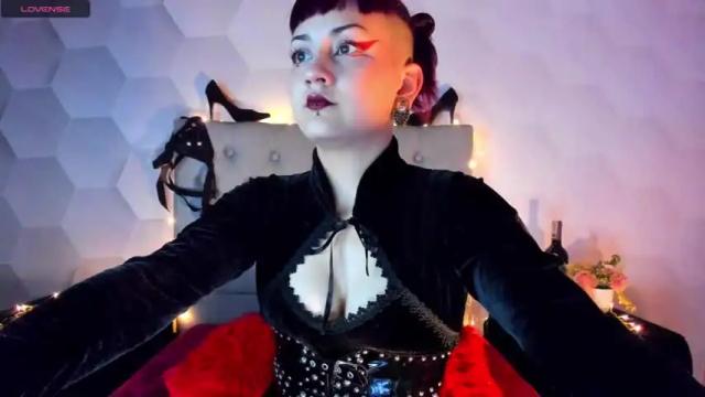 Image 10 of zoe_davis7 Stream on Chaturbate on 16 months ago
