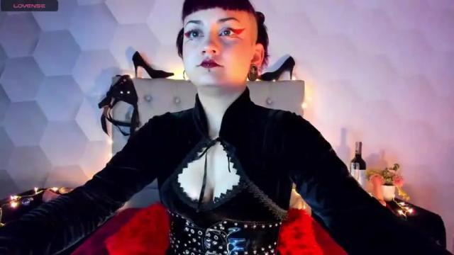 Image 11 of zoe_davis7 Stream on Chaturbate on 16 months ago