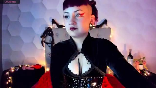 Image 2 of zoe_davis7 Stream on Chaturbate on 16 months ago