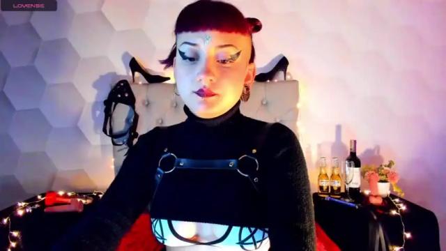 Thumbnail 1, zoe_davis7's Stream at Chaturbate, 16 months ago