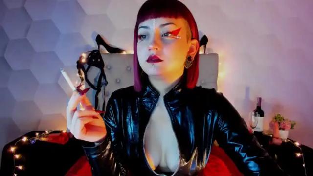 Image 3 of zoe_davis7 Stream on Chaturbate on 16 months ago