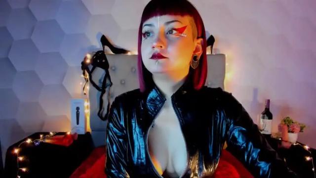 Thumbnail 3, zoe_davis7's Stream at Chaturbate, 16 months ago