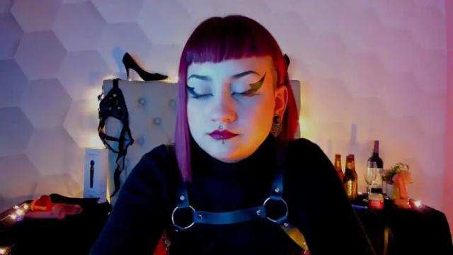 Image 7 of zoe_davis7 Stream on Chaturbate on 16 months ago