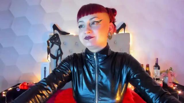 Image 4 of zoe_davis7 Stream on Chaturbate on 16 months ago