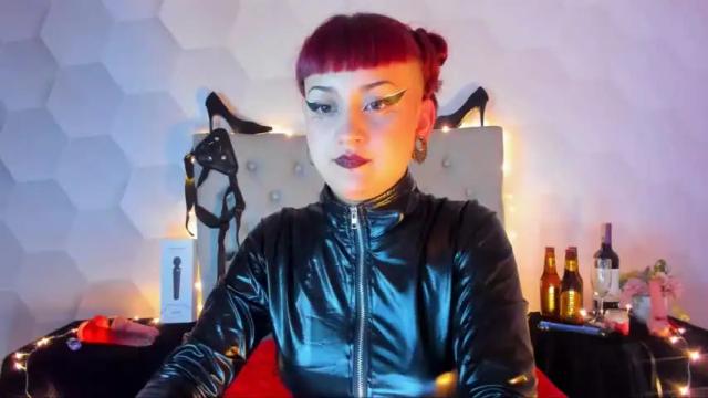 Image 6 of zoe_davis7 Stream on Chaturbate on 16 months ago