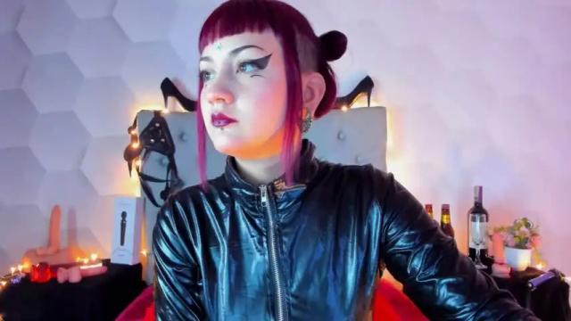 Image 10 of zoe_davis7 Stream on Chaturbate on 15 months ago