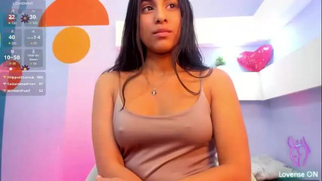 Image 12 of zoe_deluxe Stream on Chaturbate on 1 month ago
