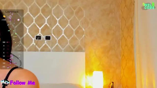 Image 2 of zoe_gomezz Stream on Chaturbate on 17 months ago