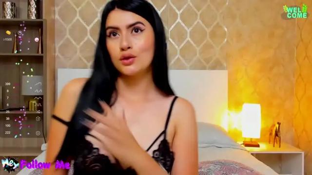 Image 7 of zoe_gomezz Stream on Chaturbate on 17 months ago