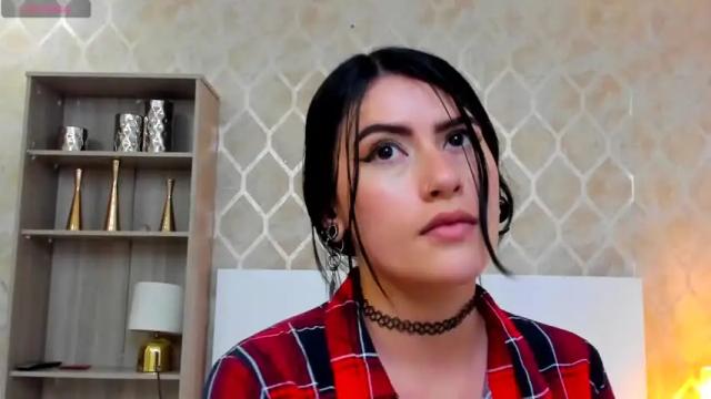Image 11 of zoe_gomezz Stream on Chaturbate on 17 months ago