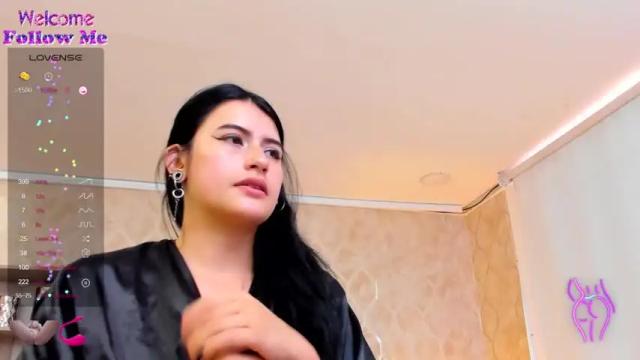 Image 6 of zoe_gomezz Stream on Chaturbate on 17 months ago