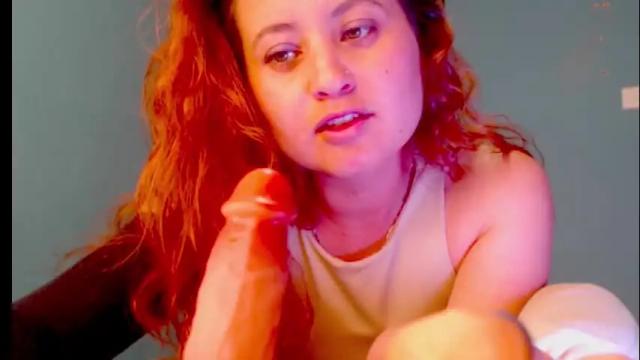 Image 2 of zoe_jones2 Stream on Chaturbate on 25 days ago