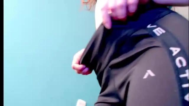 Image 10 of zoe_jones2 Stream on Chaturbate on 4 months ago