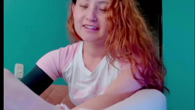 Image 2 of zoe_jones2 Stream on Chaturbate on 4 months ago